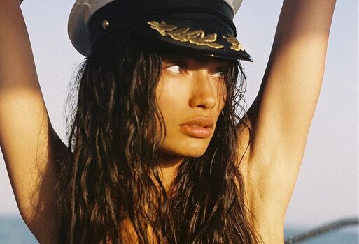Kelly Gale