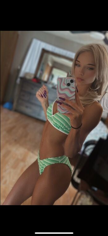 Kelly Lyn