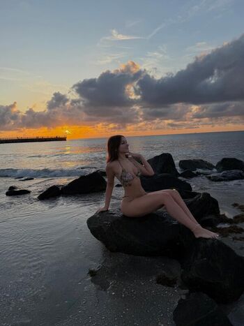 Kenzi Alysa Leaked Nude OnlyFans (Photo 17)