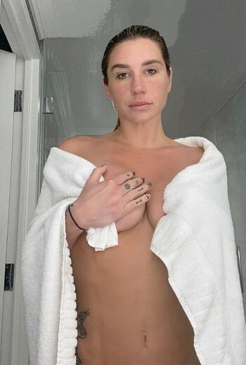 Kesha Leaked Nude OnlyFans (Photo 157)