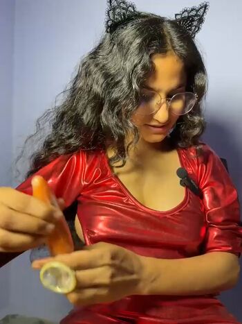Khadija Fathima Leaked Nude OnlyFans (Photo 4)