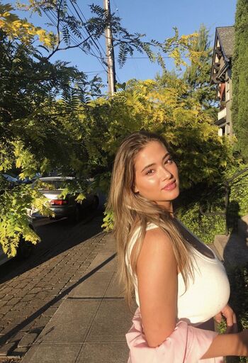 Kierra H Folsom