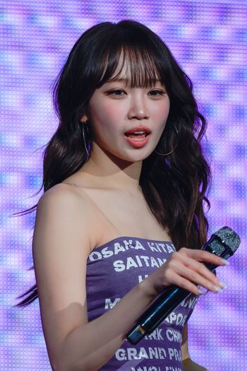 Kim Chaewon
