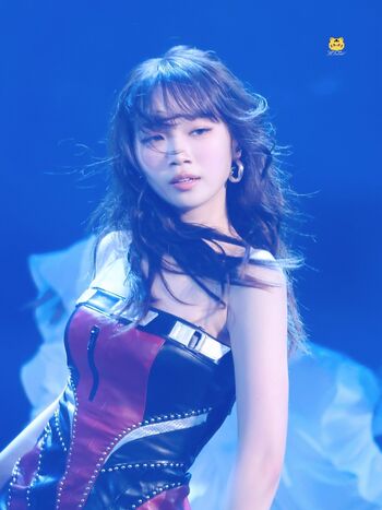Kim Chaewon