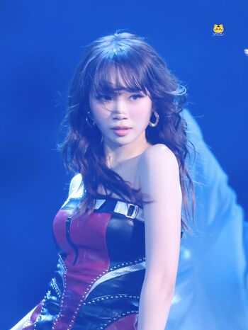 Kim Chaewon 김채원 [Le Sserafim]
