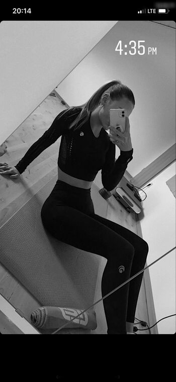 Kim Schmitt Leaked Nude OnlyFans (Photo 4)