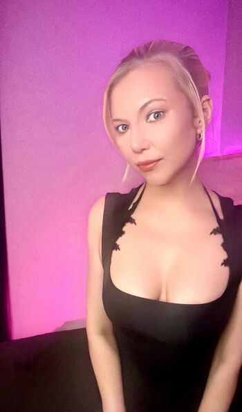 Kimber Crawford Leaked Nude OnlyFans (Photo 2)