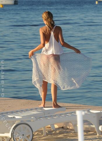 Kimberley Garner Leaked Nude OnlyFans (Photo 473)