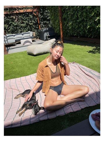 Kimiko Glenn Leaked Nude OnlyFans (Photo 23)