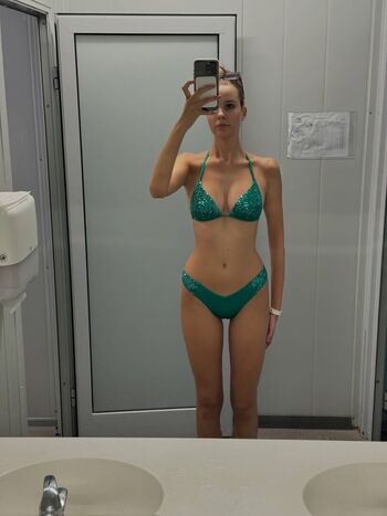 Kira Artamonova Leaked Nude OnlyFans (Photo 8)