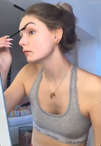 Kira Karambole