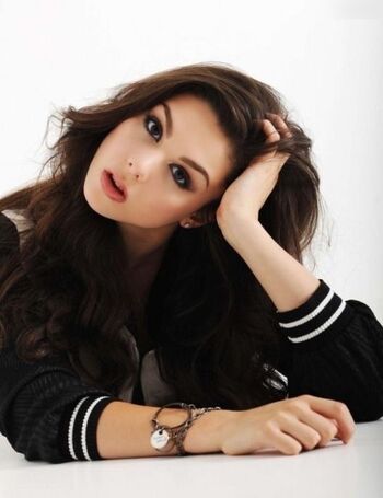 Kira Kosarin