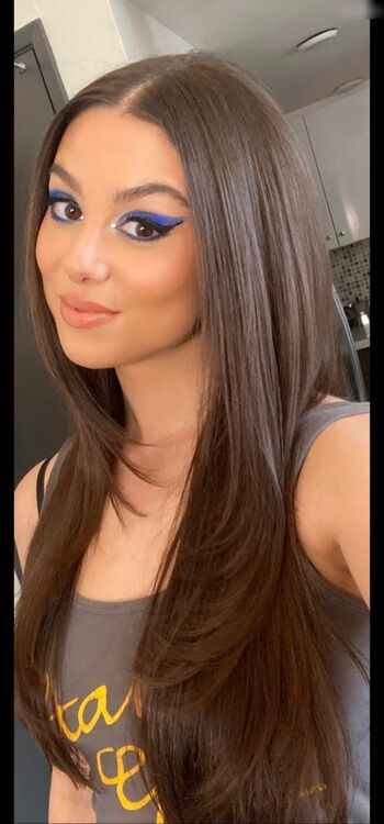 Kira Kosarin