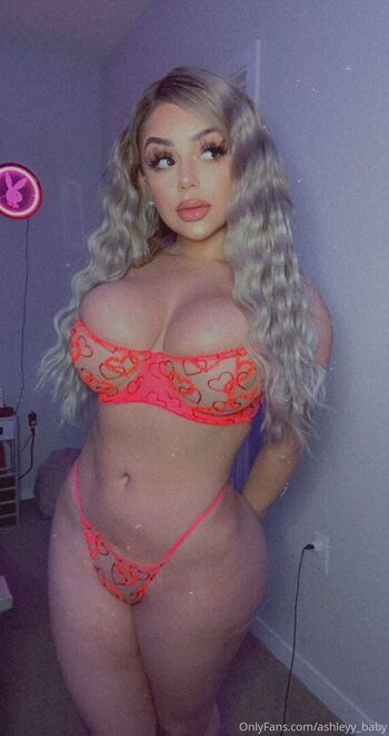kissmyasshley Leaked Nude OnlyFans (Photo 4)