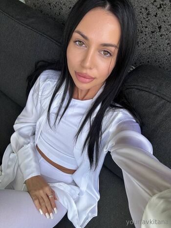 kitana_free