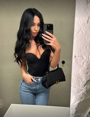 kitana_free