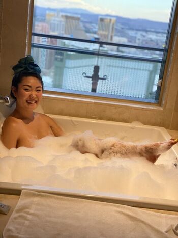 Korean Hottie Leaked Nude OnlyFans (Photo 1)