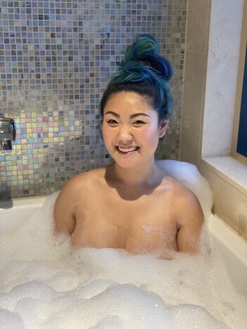 Korean Hottie Leaked Nude OnlyFans (Photo 4)