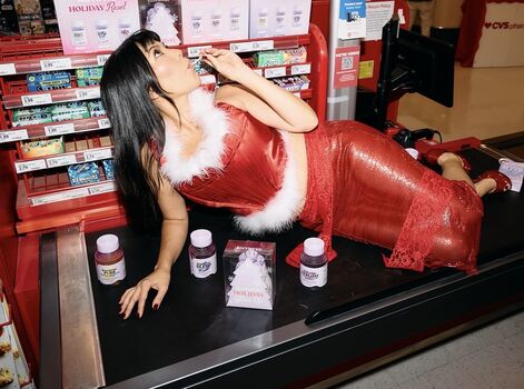 Kourtney Kardashian Leaked Nude OnlyFans (Photo 360)