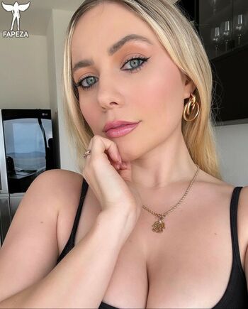 kristenmedina