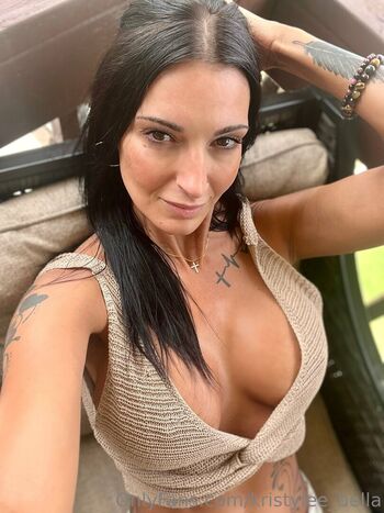 kristylee_bella