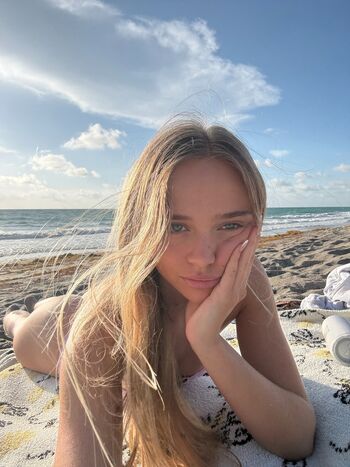Kyla Dodds Leaked Nude OnlyFans (Photo 3)