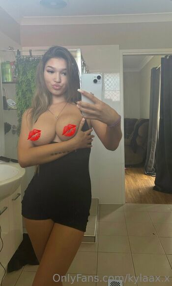 Kylaax.x Leaked Nude OnlyFans (Photo 2)