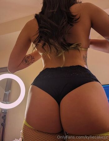 kyliecakezz Leaked Nude OnlyFans (Photo 24)