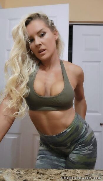 Lacey Evans Leaked Nude OnlyFans (Photo 93)