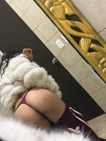 Lady Yeska Leaked Nude OnlyFans (Photo 2)
