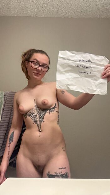LainieRay Leaked Nude OnlyFans (Photo 10)