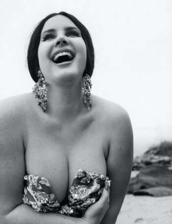 Lana Del Rey Leaked Nude OnlyFans (Photo 436)