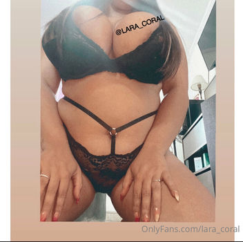 lara_coral Leaked Nude OnlyFans (Photo 2)