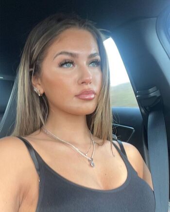 lara_giorr
