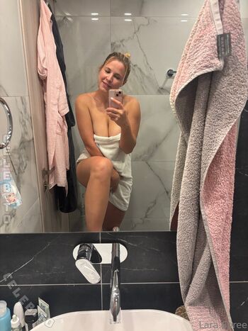Lara Spree Leaked Nude OnlyFans (Photo 17)