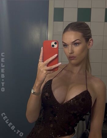 Laraa08