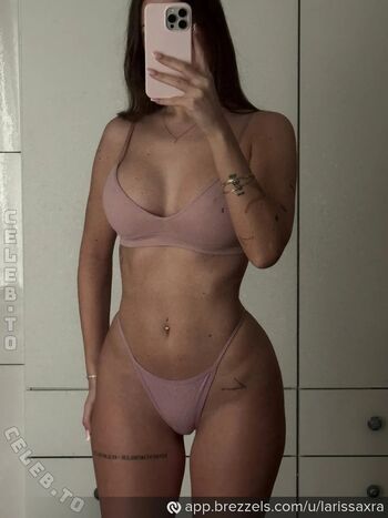 Larissaxra