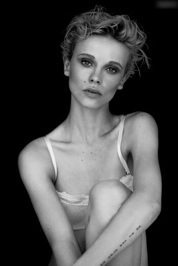 larrita_ Leaked Nude OnlyFans (Photo 12)