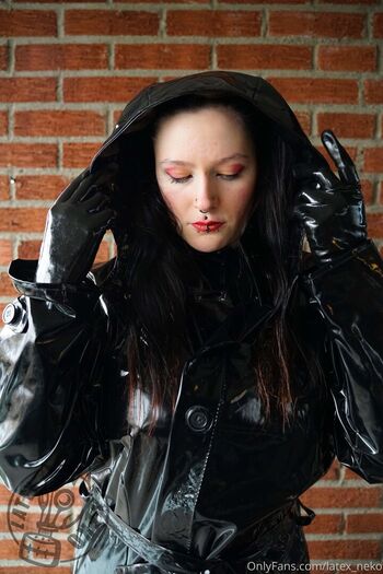 latex_neko