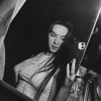Laura Anne