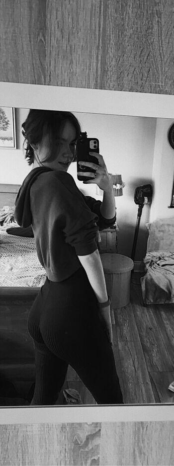 Laura Anne