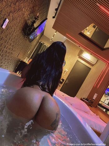Laura Mathias Leaked Nude OnlyFans (Photo 30)