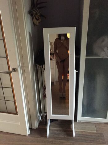 Laura Ponticorvo Leaked Nude OnlyFans (Photo 17)