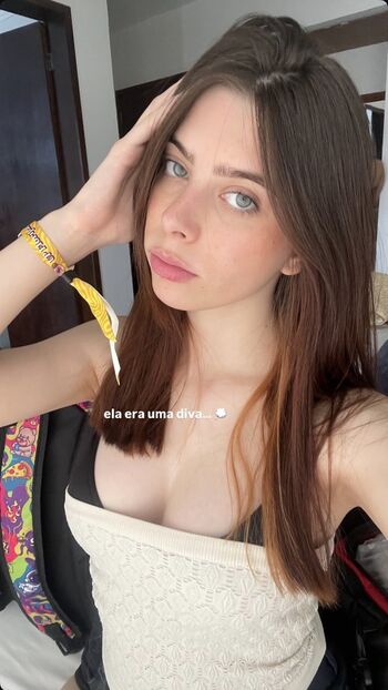 Laurakatsz Leaked Nude OnlyFans (Photo 12)
