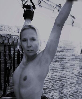 Lauralina Leaked Nude OnlyFans (Photo 44)