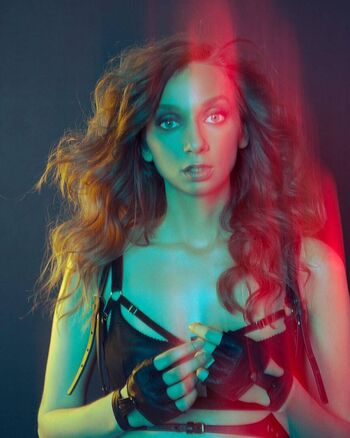 Lauren Lapkus