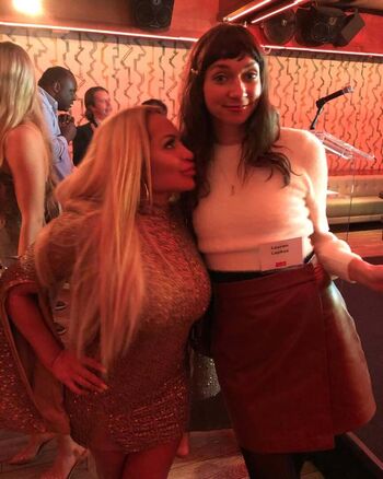 Lauren Lapkus Leaked Nude OnlyFans (Photo 11)