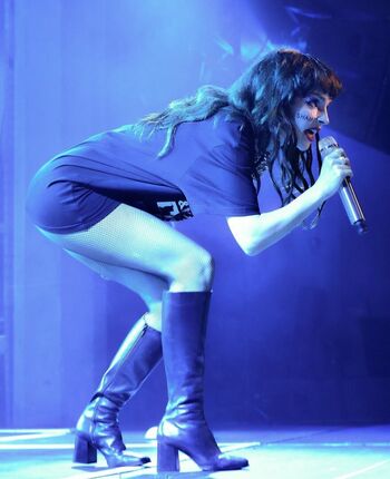 Lauren Mayberry