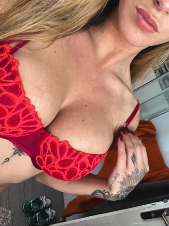 Laurine_09 Leaked Nude OnlyFans (Photo 2)