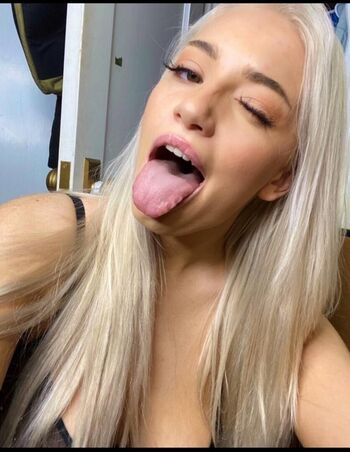 Layla Kubrick Leaked Nude OnlyFans (Photo 4)